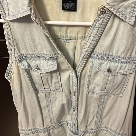NWOT INC soft faded denim sleeveless dress with rhinestone buttons. Size 2. - Picture 3 of 6